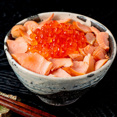 北海道産のいくら醤油漬けと塩焼き鮭のご飯,イクラと秋鮭の親子丼