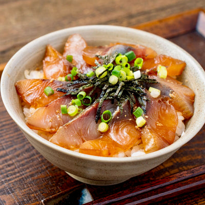 北海道寿都産活〆フクラギの醤油漬けとご飯,ふくらぎの醤油漬け丼