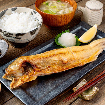 北海道産真ホッケの一夜干しとご飯と味噌汁と漬物,ほっけの開き定食