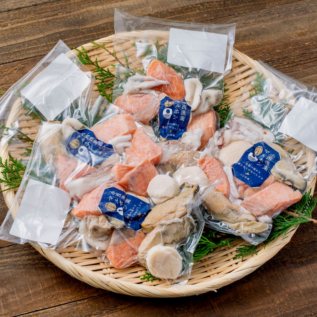 シーフードミックス】厳選した4種の魚介『獲れたて × 3D シーフードミックス】厳選した4種の魚介『獲れたて × 3D