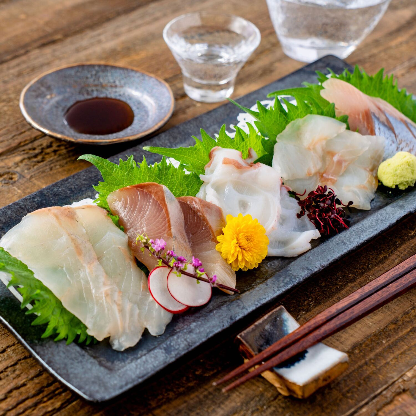 刺身と日本酒,マルホン小西漁業の活締め3D冷凍した刺身
